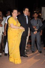 Dilip Kumar, Saira Banu at the Honey Bhagnani wedding reception on 28th Feb 2012 (41).JPG